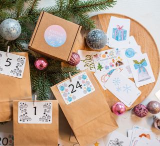 Vstupte do kouzelného světa adventu s našimi kartičkami plnými nápadů a radosti pro děti! 🎄 Každá kartička odkrývá nová...